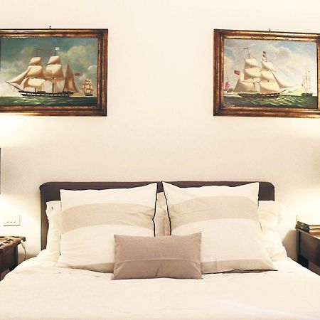 B&B Casa Chinaski มอนเดลโล ภายนอก รูปภาพ